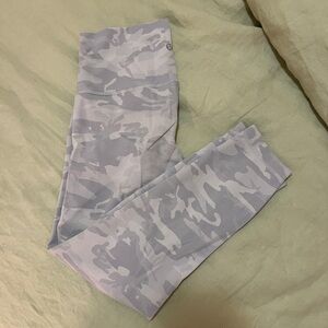 Lululemon leggings 25”